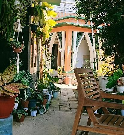 Latansa Homestay Banyuwangi  Eksteriør bilde
